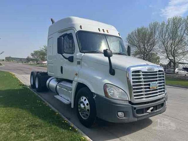 Image of Freightliner Cascadia 125 equipment image 1