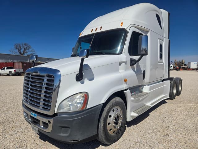 Image of Freightliner Cascadia 125 equipment image 1