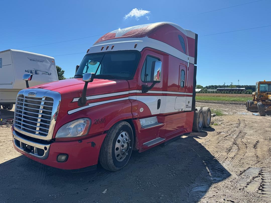 Image of Freightliner Cascadia 125 Primary image