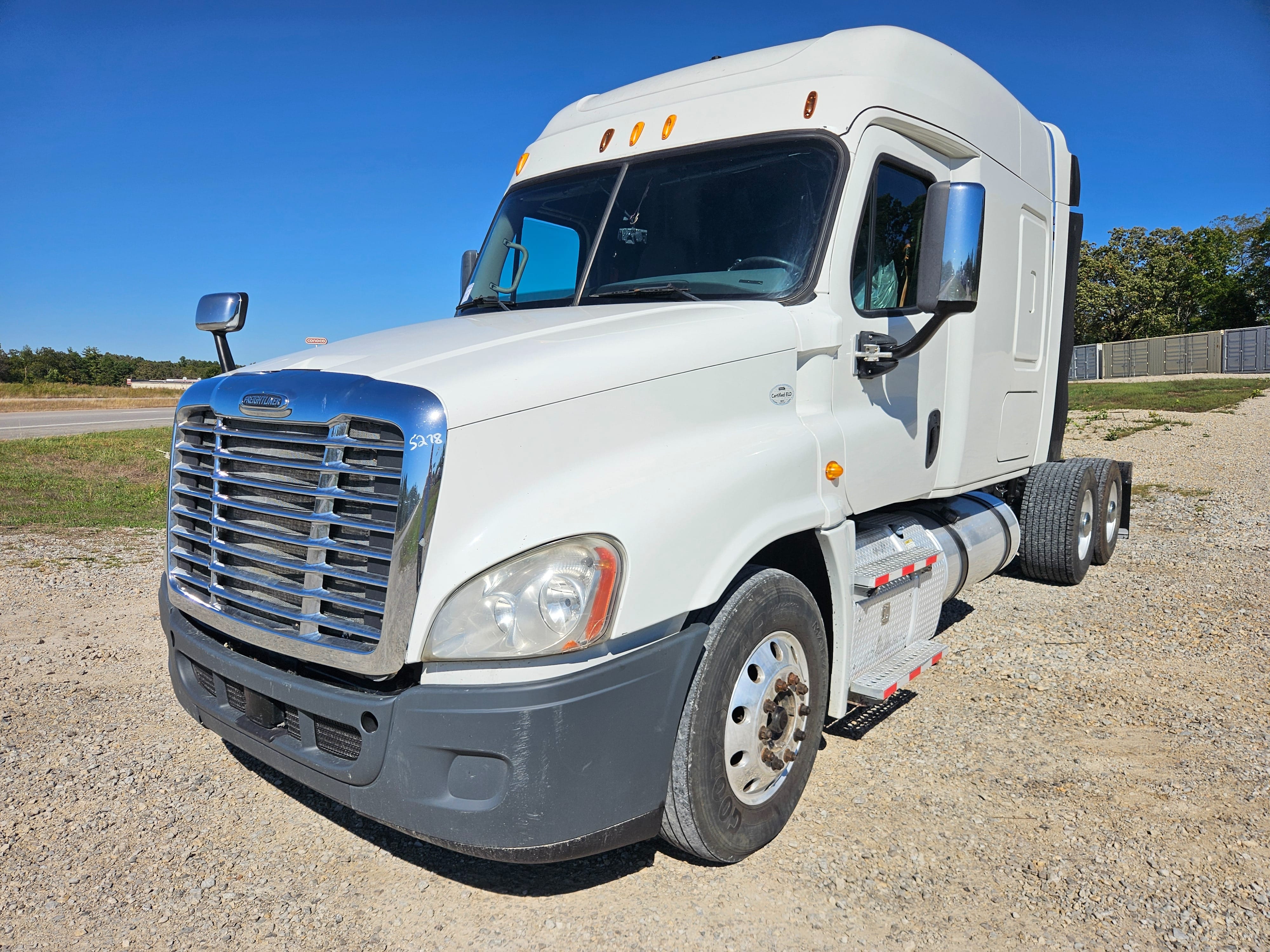 2014 Freightliner Cascadia 125 Equipment Image0