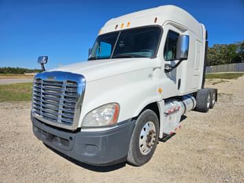Main image Freightliner Cascadia 125
