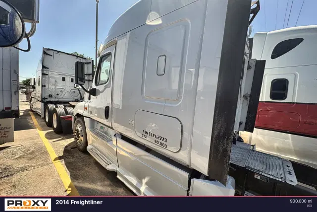Image of Freightliner Cascadia equipment image 2