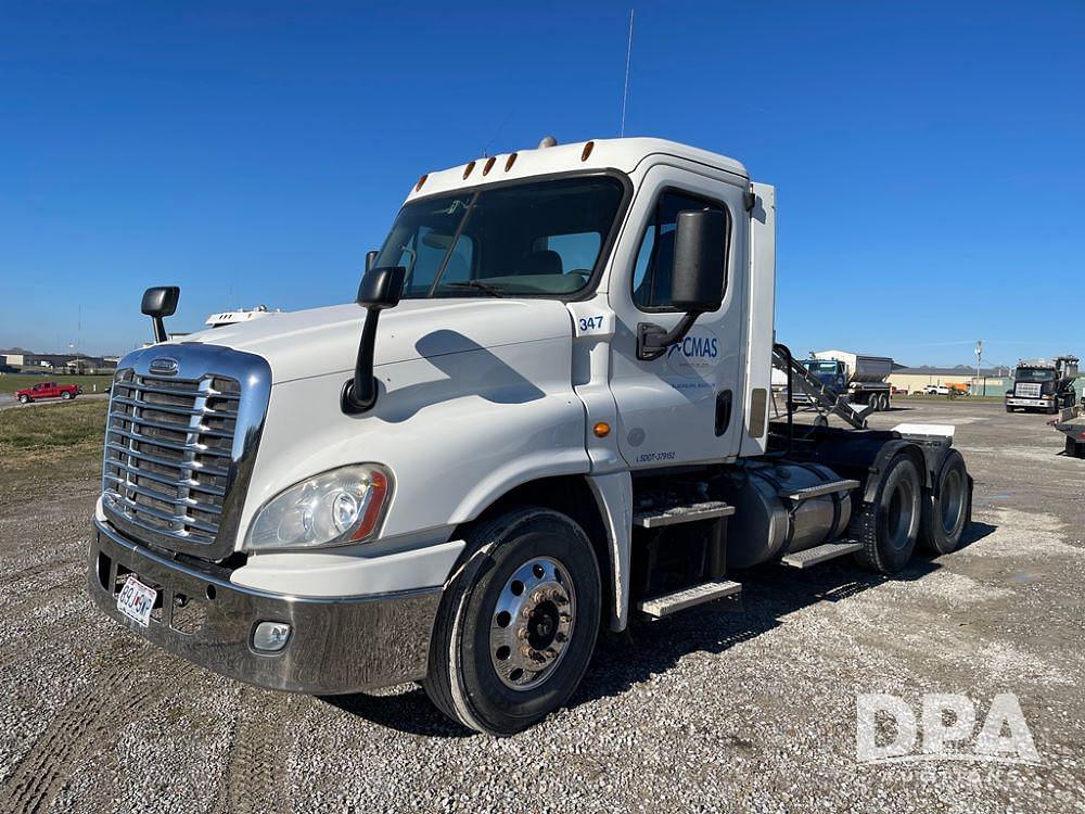 Image of Freightliner Cascadia Primary image