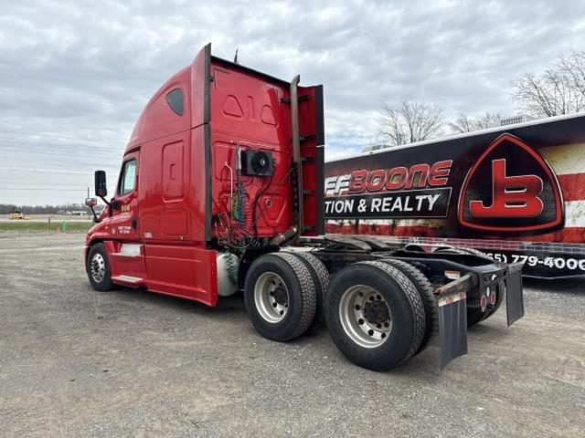 Image of Freightliner Cascadia Evolution equipment image 1