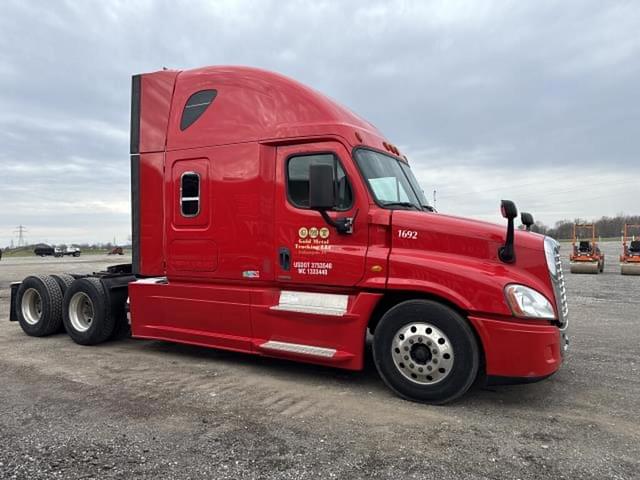 Image of Freightliner Cascadia Evolution equipment image 4