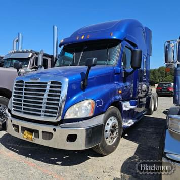 Main image Freightliner Cascadia