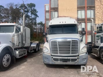 Main image Freightliner Cascadia