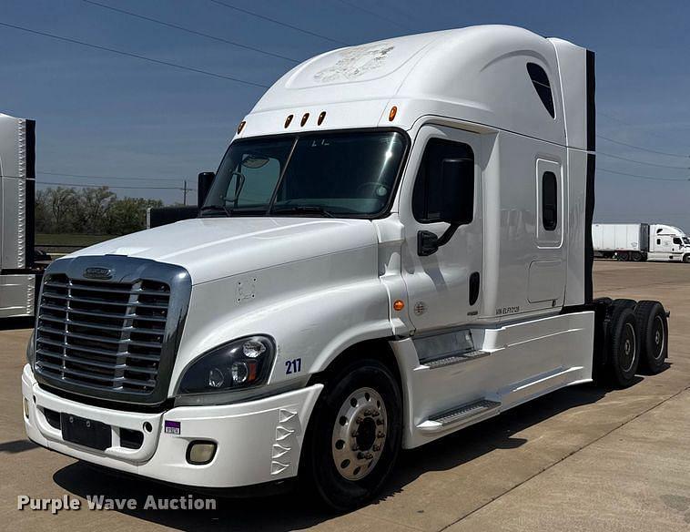 Image of Freightliner Cascadia Primary image