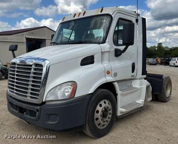 Main image Freightliner Cascadia
