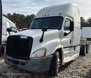 2014 Freightliner Cascadia Image