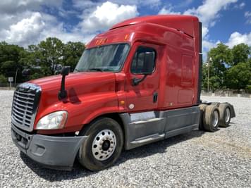 Main image Freightliner Cascadia