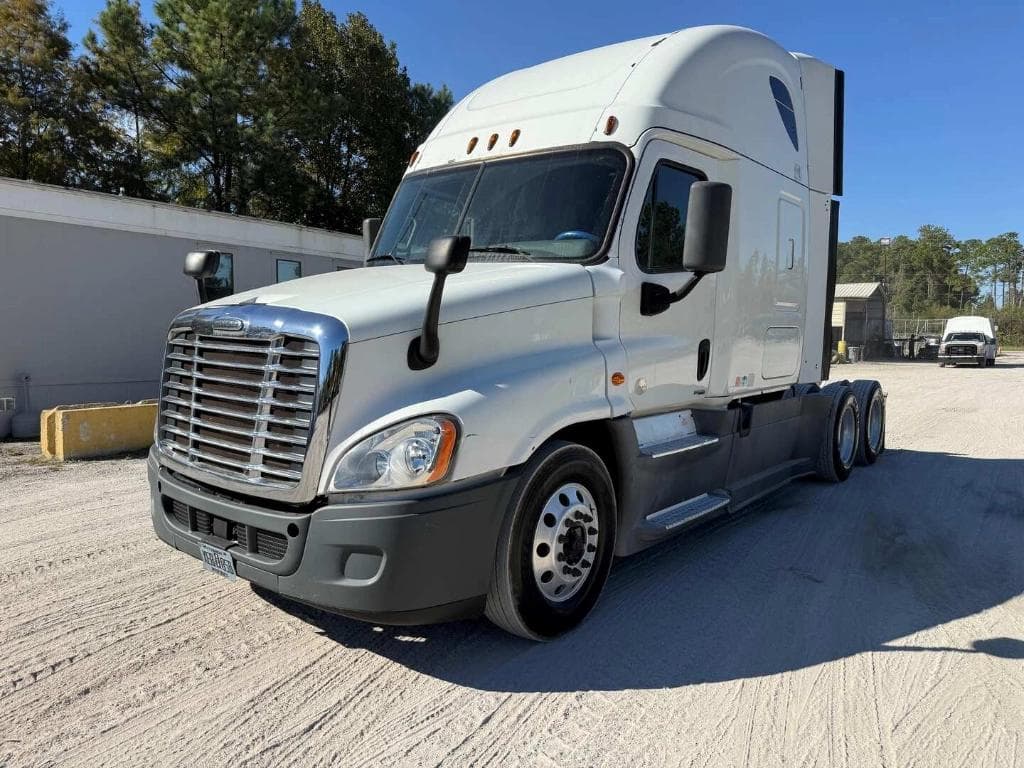 Image of Freightliner Cascadia Primary image