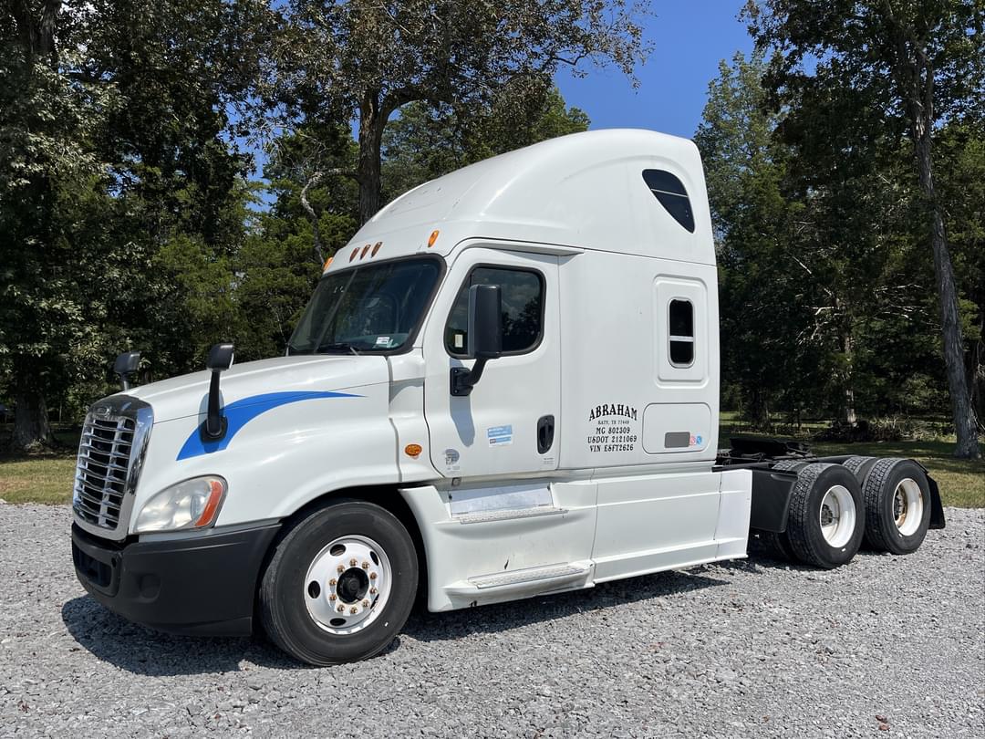 Image of Freightliner Cascadia Primary image