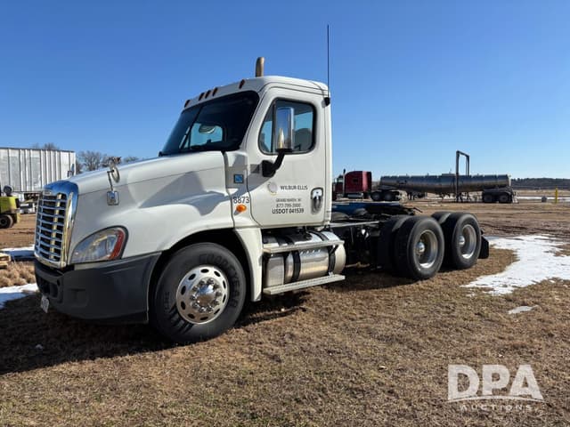 Image of Freightliner Cascadia equipment image 1