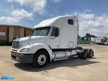 Main image Freightliner Columbia