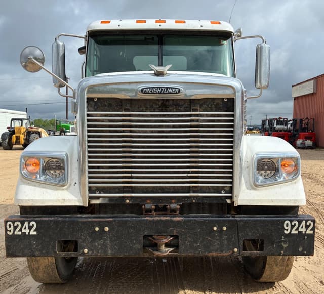 Image of Freightliner Coronado 122 equipment image 2