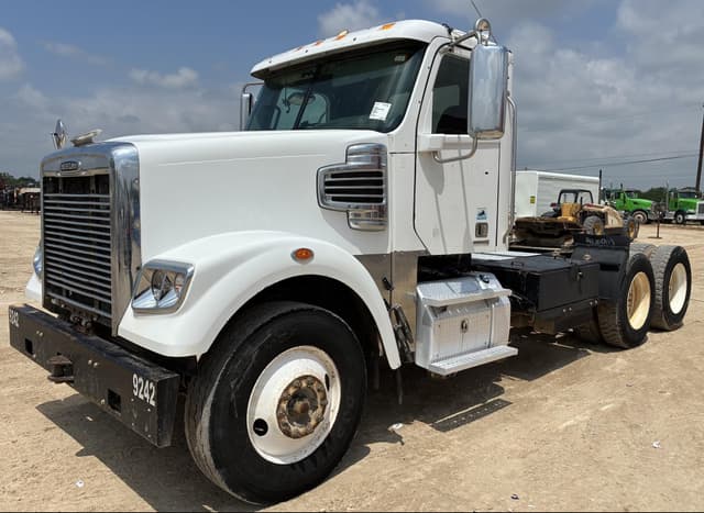 Image of Freightliner Coronado 122 equipment image 1