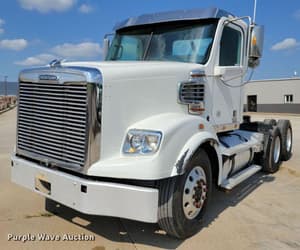 2014 Freightliner 122SD Image