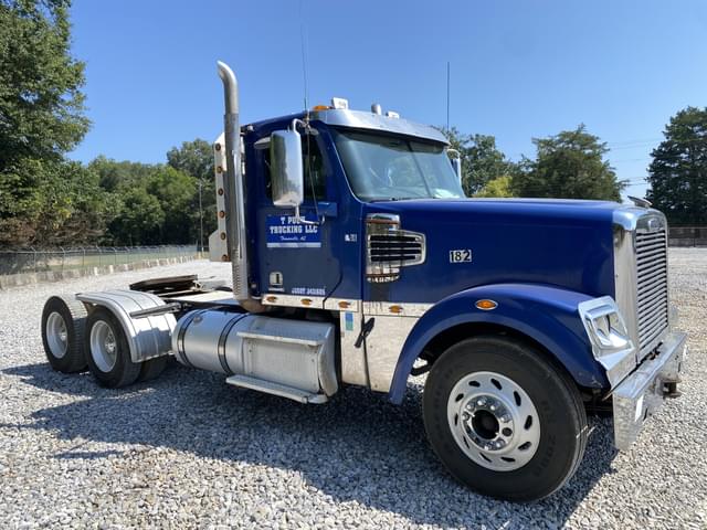 Image of Freightliner Coronado 132 equipment image 3