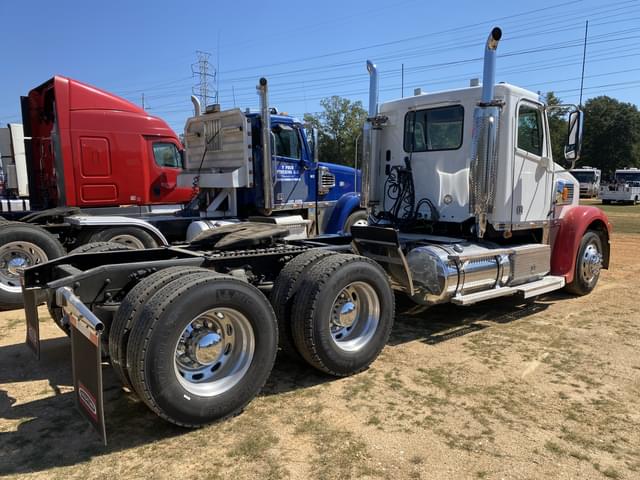 Image of Freightliner Coronado equipment image 2