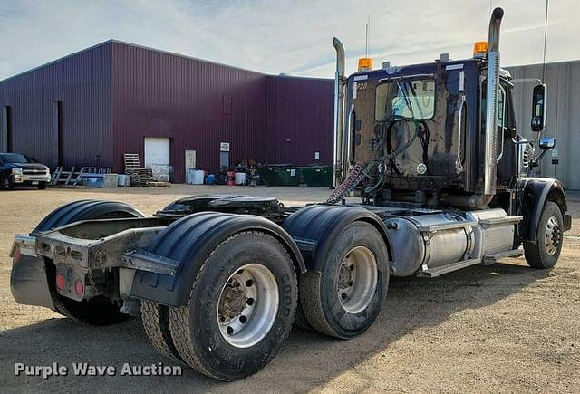 Image of Freightliner Coronado equipment image 4