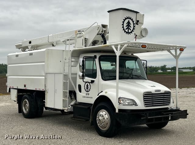 Image of Freightliner M2 equipment image 2
