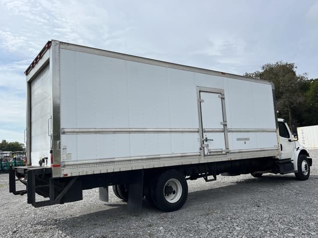 Image of Freightliner M2 equipment image 2