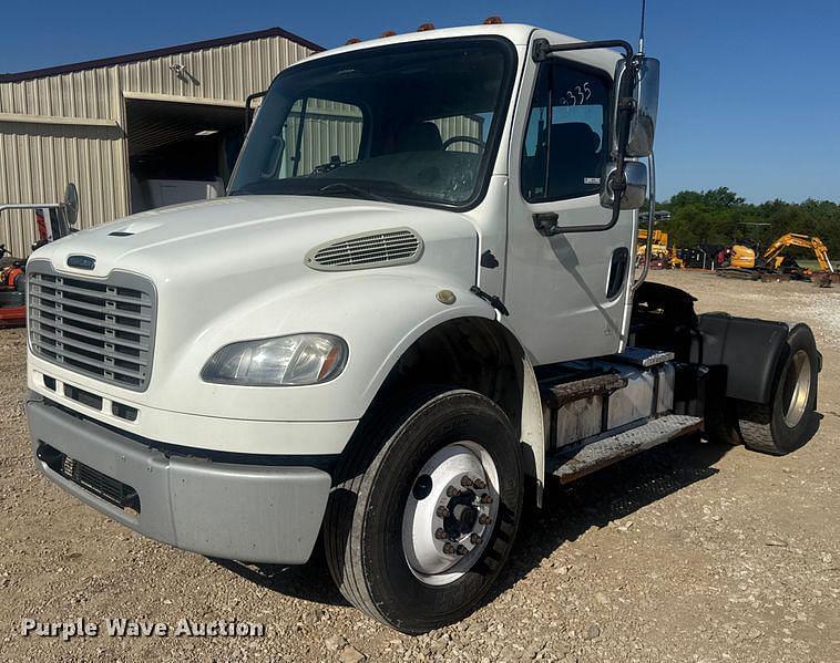 Image of Freightliner M2 Primary image