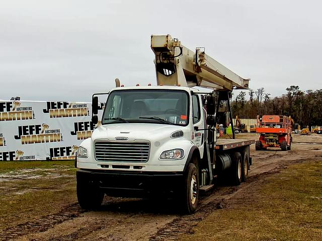 Image of Freightliner M2 equipment image 1