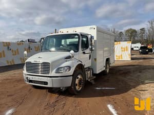 2014 Freightliner M2 Image