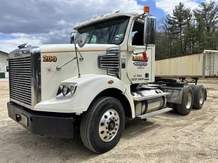 2014 Freightliner Coronado Equipment Image0