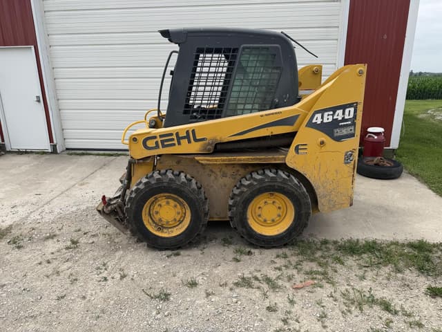 Image of Gehl 4640E equipment image 1