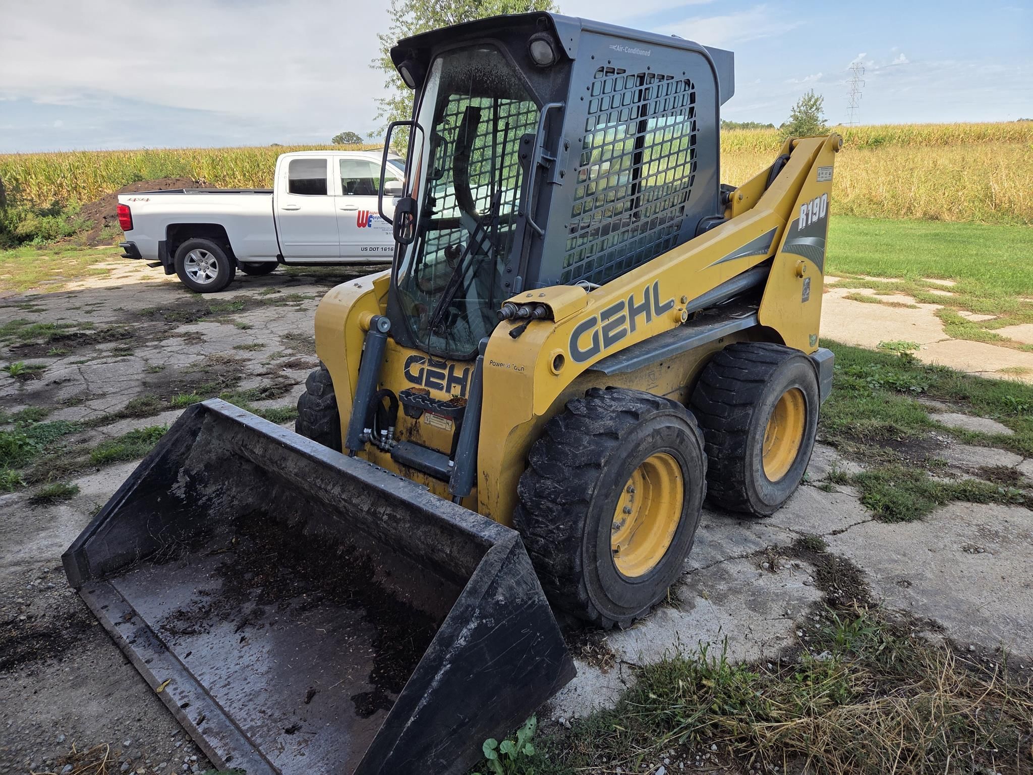 2014 Gehl R190 Equipment Image0