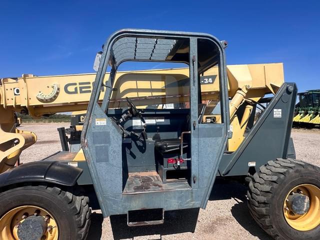 Image of Gehl RS6-34 equipment image 4