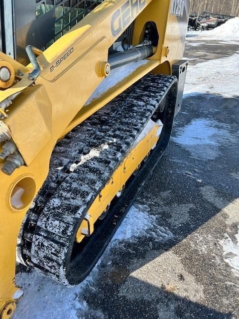 Image of Gehl RT250 equipment image 1