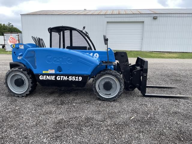 Image of Genie GTH-5519 equipment image 3