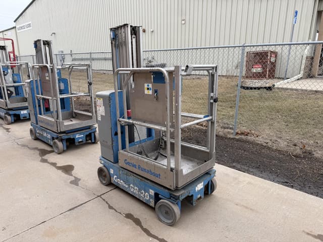 Image of Genie GR-20 equipment image 1