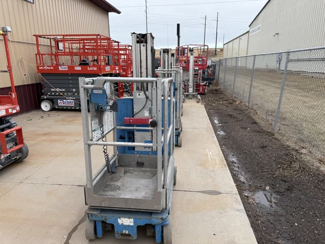 Image of Genie GR-20 equipment image 2