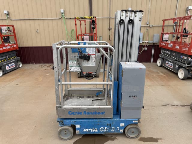 Image of Genie GR-20 equipment image 4