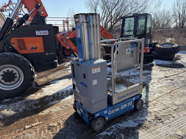 Image of Genie GR-20 equipment image 4