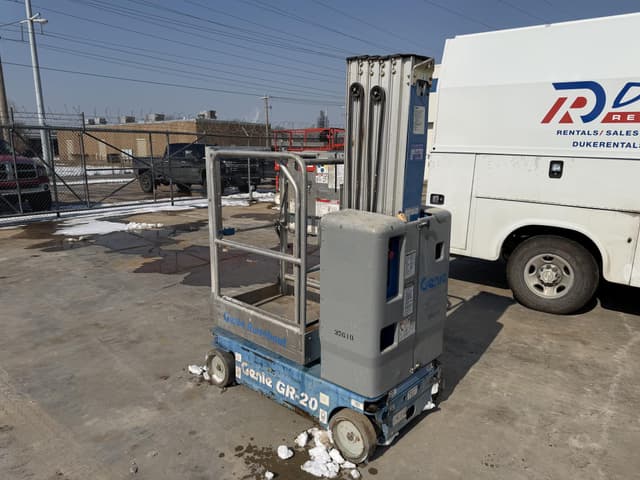 Image of Genie GR-20 equipment image 1
