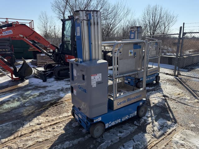 Image of Genie GR-20 equipment image 3