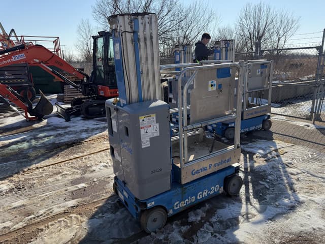 Image of Genie GR-20 equipment image 3