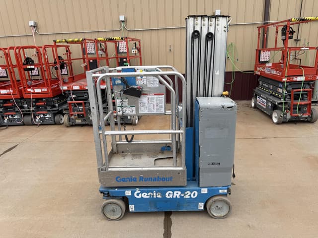 Image of Genie GR-20 equipment image 4