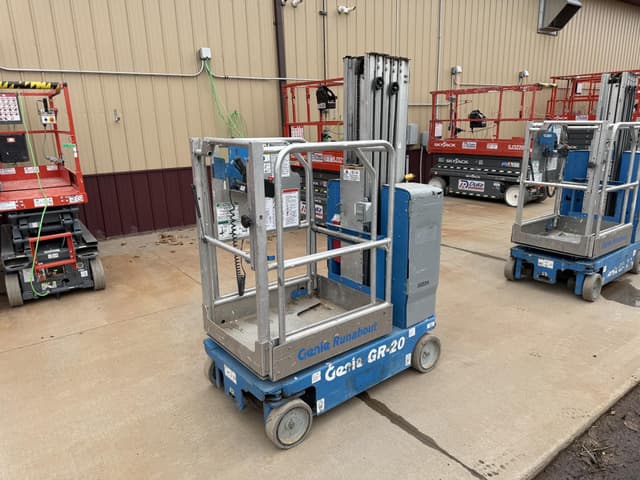 Image of Genie GR-20 equipment image 3