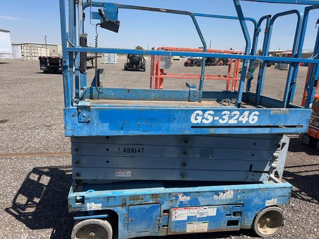 Image of Genie GS-3246 equipment image 1