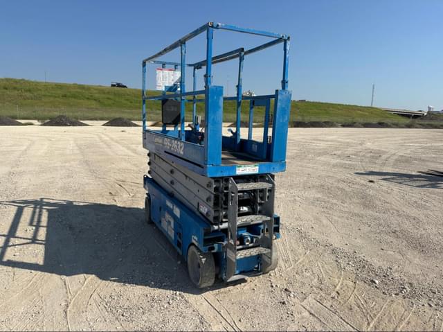 Image of Genie GS2632 equipment image 2