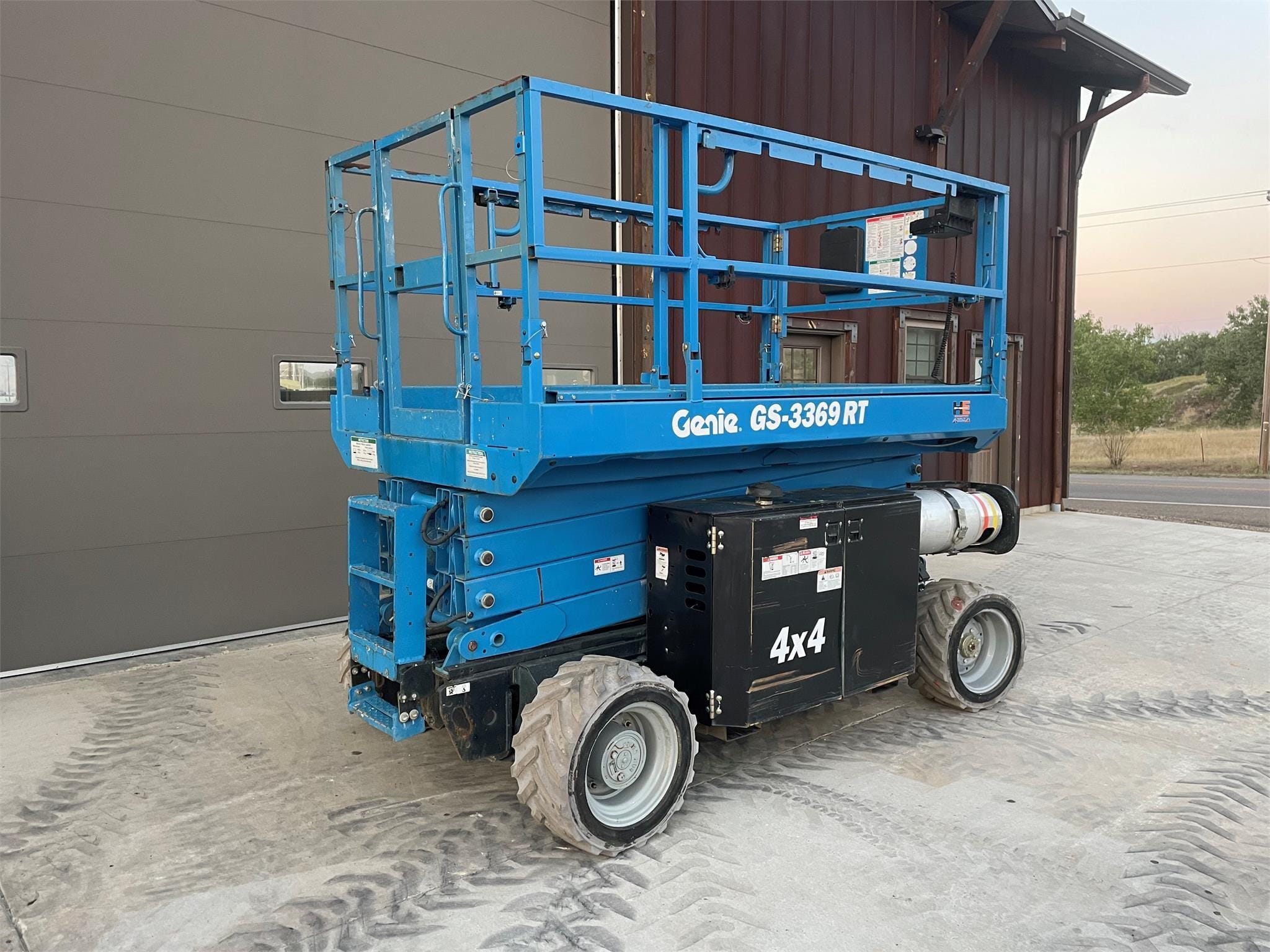 2014 Genie GS-3369RT Equipment Image0