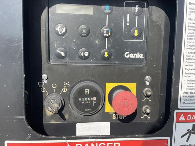 Image of Genie GS3369RT equipment image 2