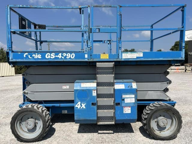 Image of Genie GS4390RT equipment image 3